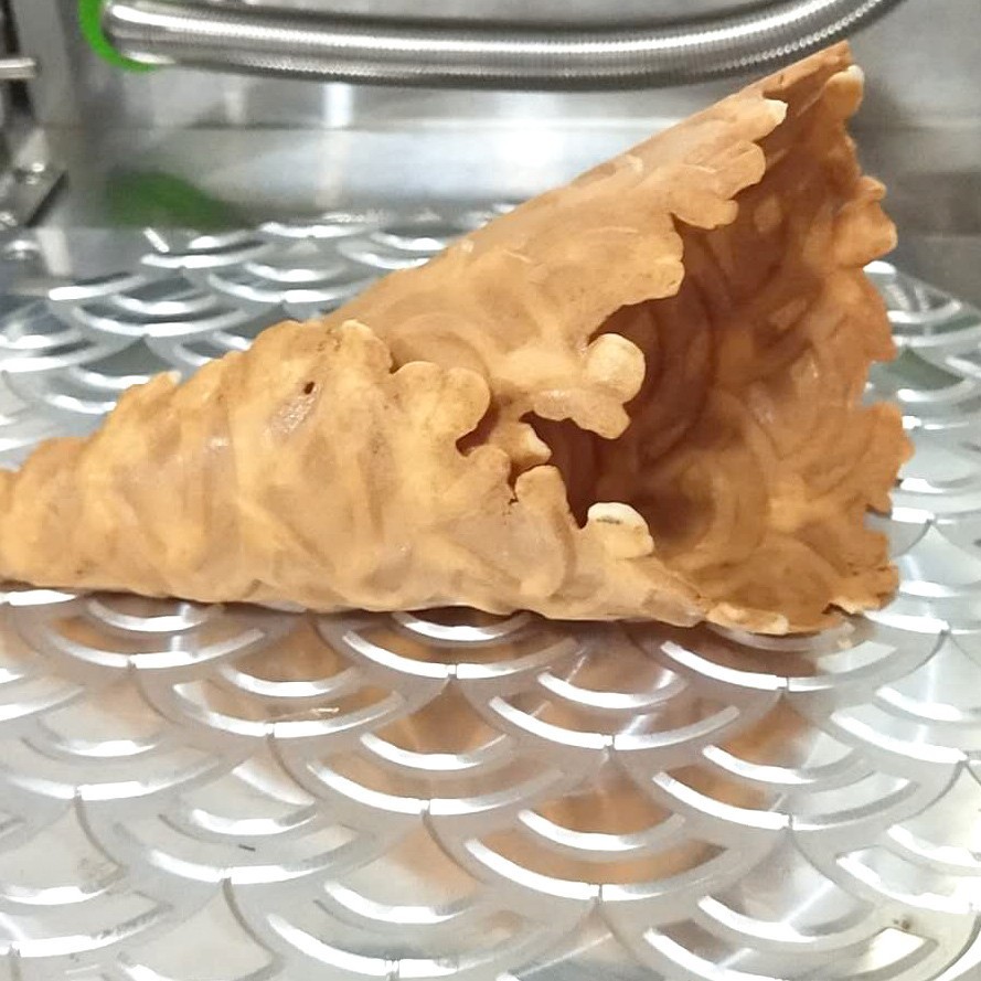 Machine à cornets de crème gla - Waffle Cone Maker avis et prix