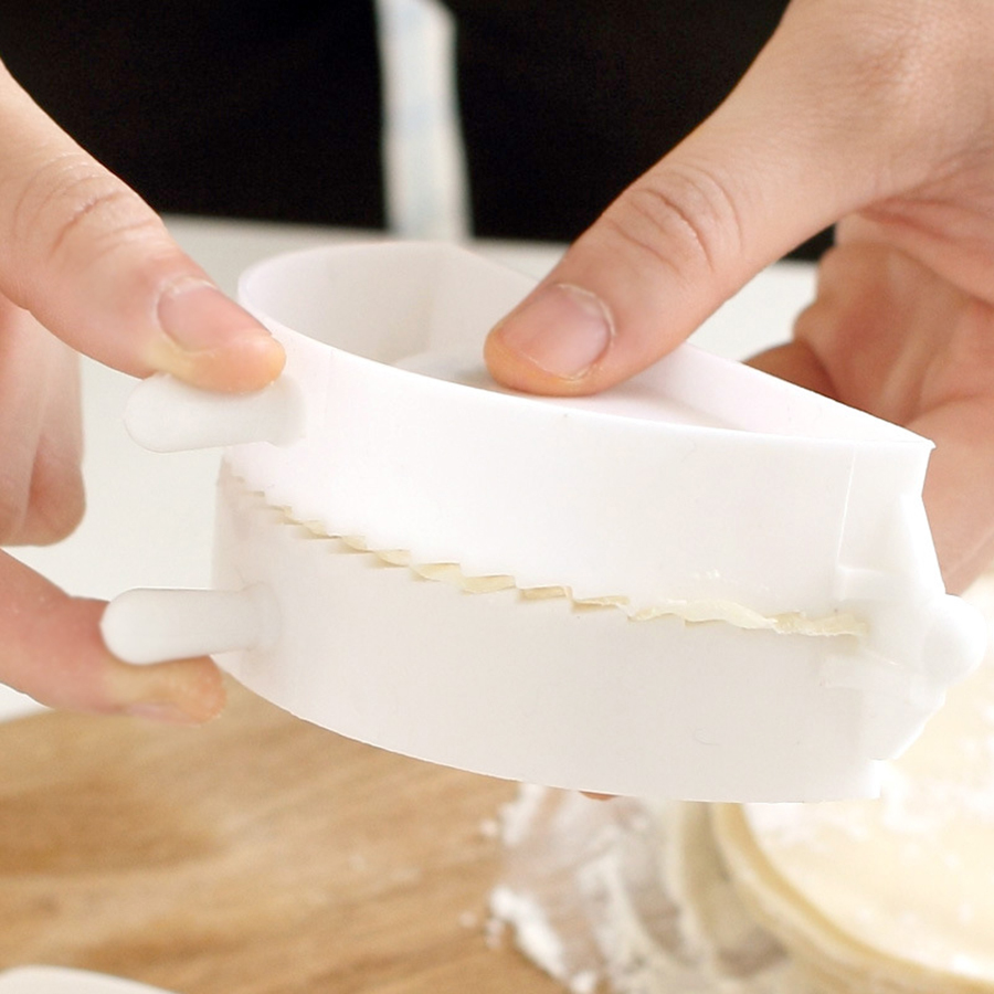 Machine à boulettes en plastiq - Dumpling Press Set avis et prix
